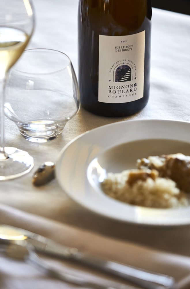 Sur le bout des doigts